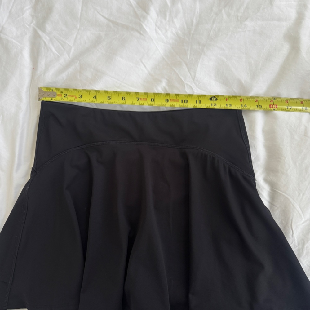 High-Waisted Black Flared Workout Skort - Picture 6 of 10